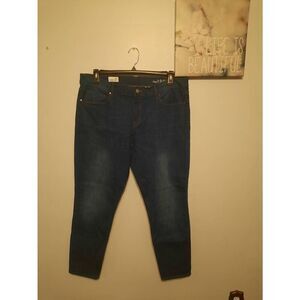 Gap sze 34R Medium Wash Skinny Legging Jeand